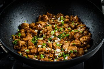 Frango com Amendoim (Kung Pao Chicken)